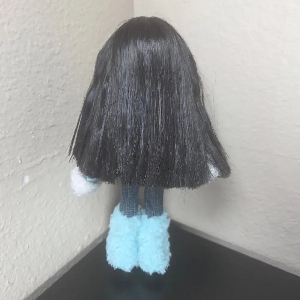 Vintage 2003 Bratz Wintertime Wonderland Sasha Doll Original Clothes Accessories